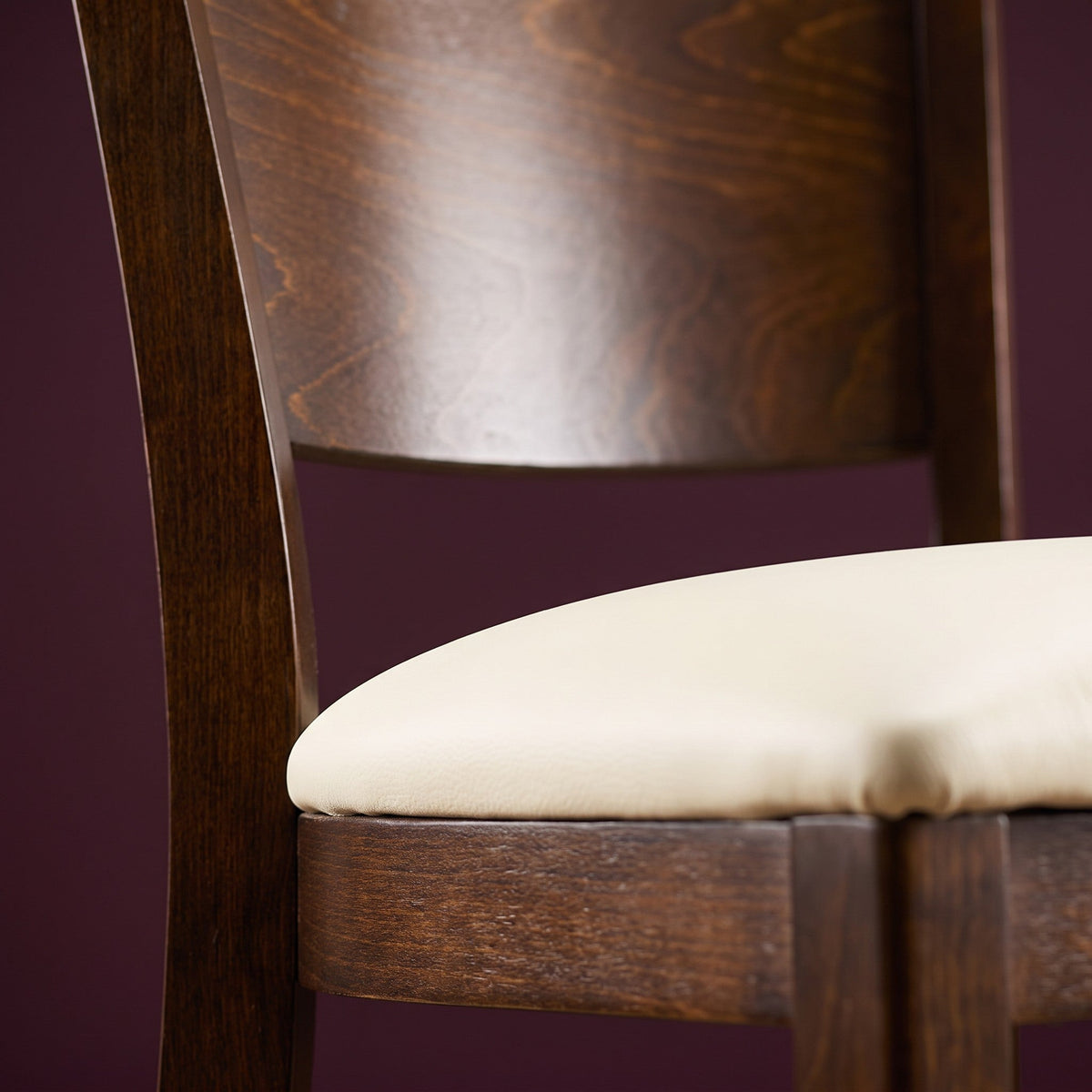 Restaurantstuhl Lynn Lager – Detailansicht Material